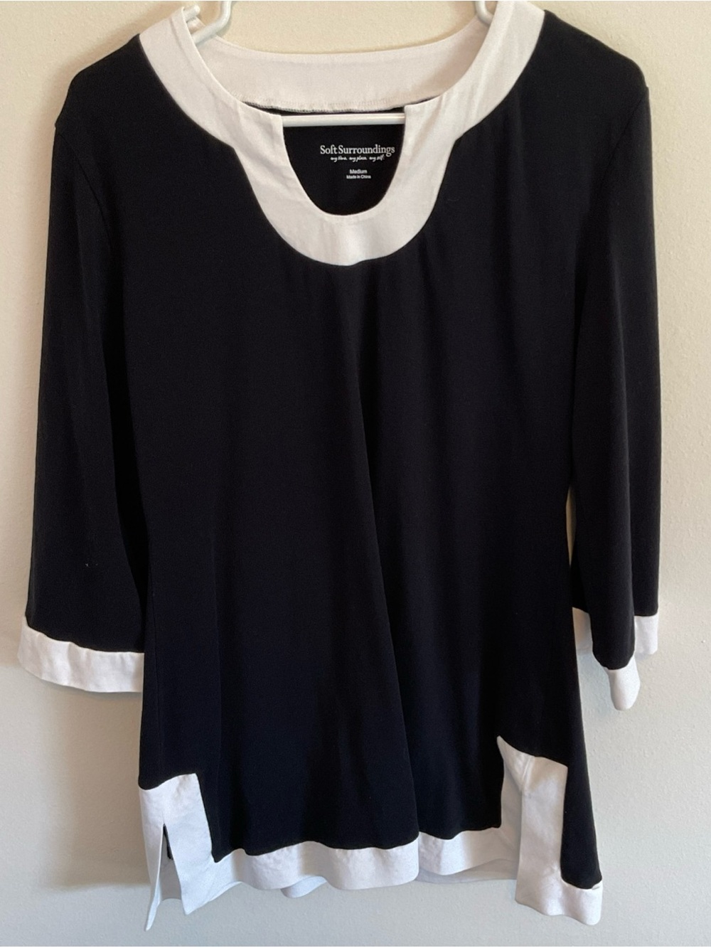 Soft Surroundings Black & White Crewneck Ponte Top size M